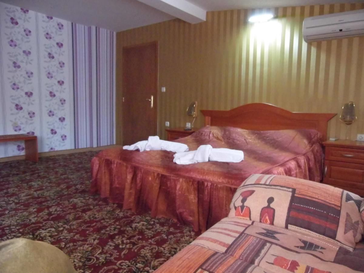 Отель Guest House Cheshmeto Кюстендил-33