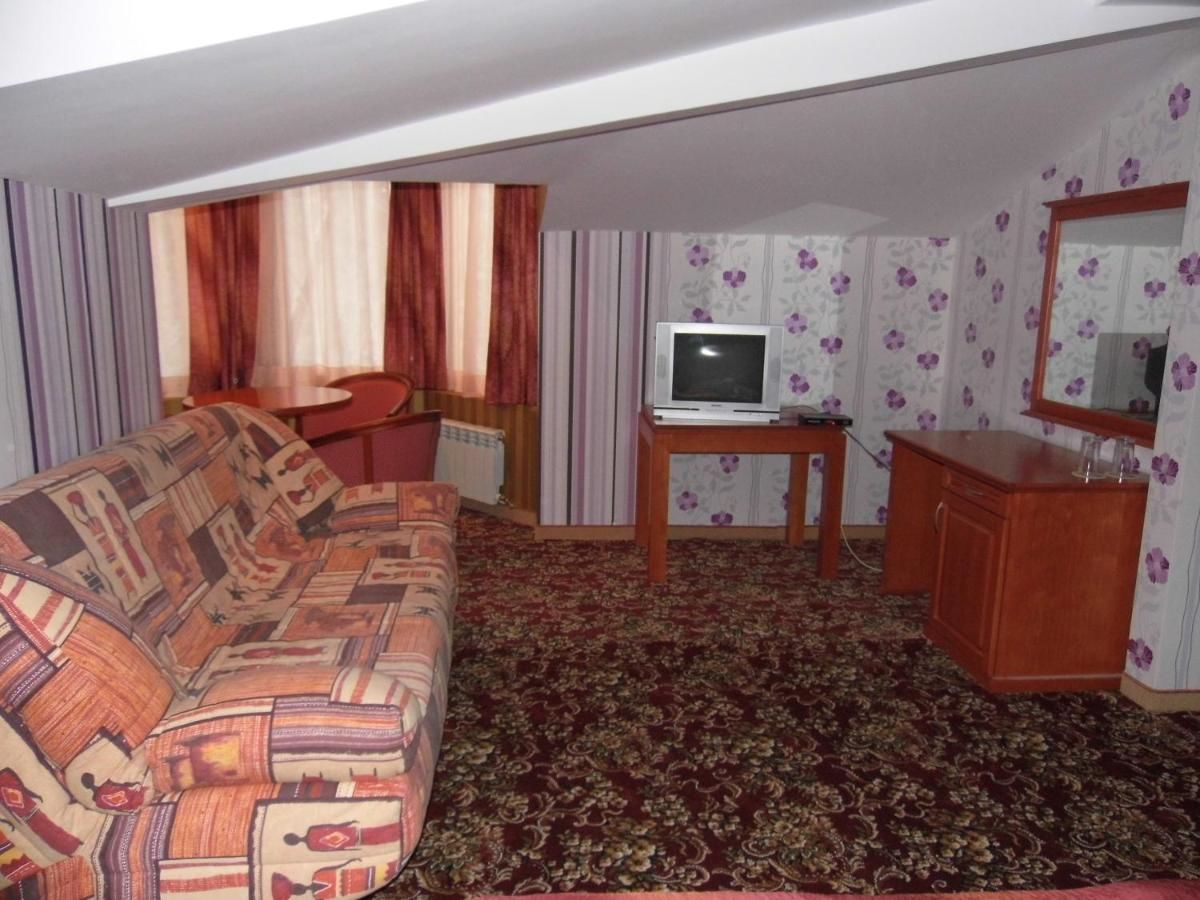 Отель Guest House Cheshmeto Кюстендил-37